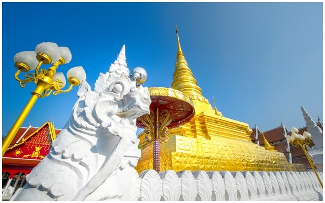 พระธาตุแช่แห้ง