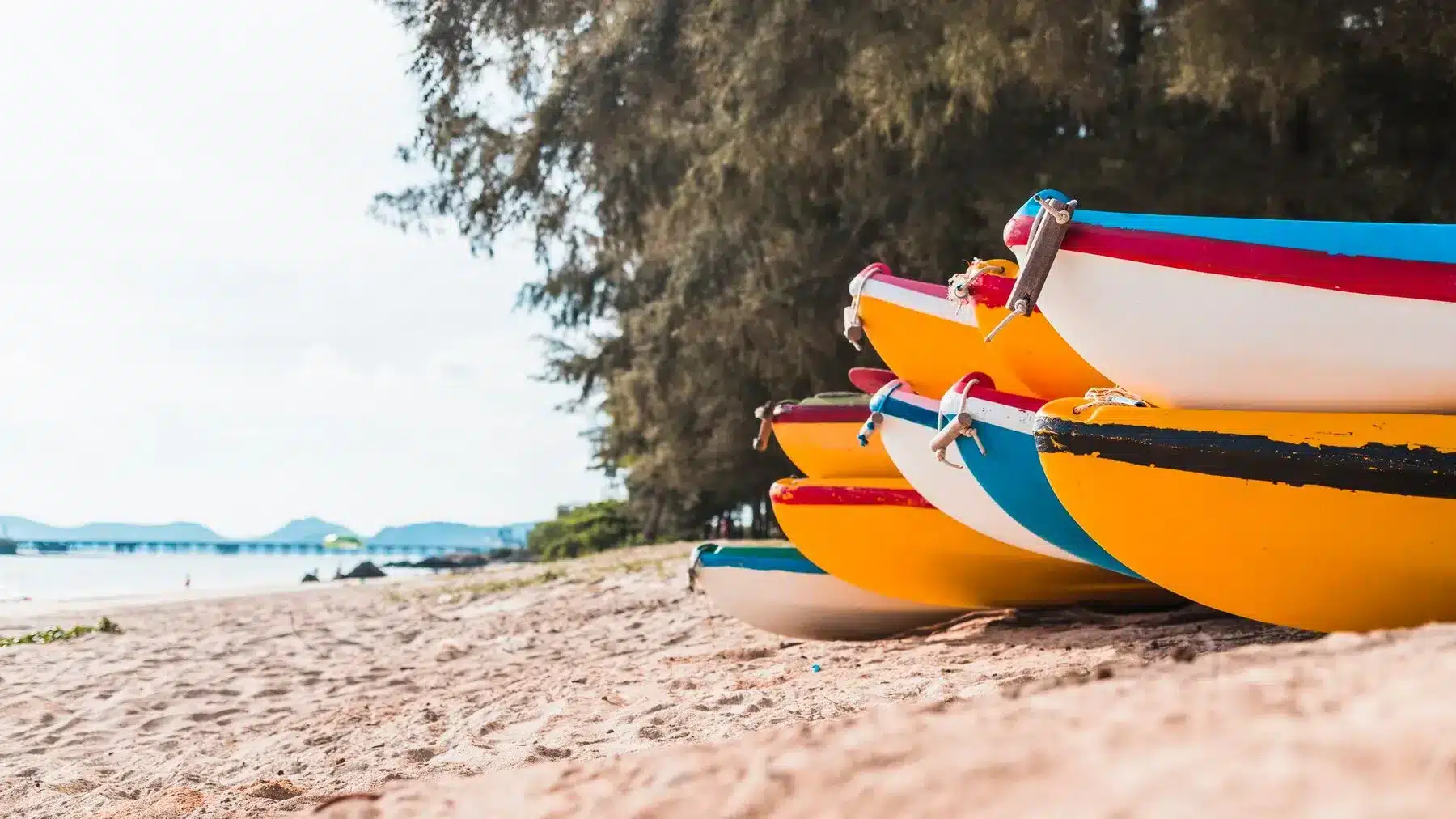หาดนาจอมเทียน ชลบุรี